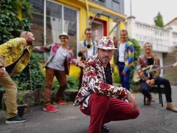 Theatre de rue et Fanfare creole