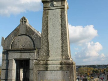 VISITE-DECOUVERTE : LE CIMETIERE DE MAYENNE Le 5 oct 2024