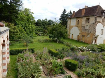 ©amis de l'abbaye de Tuffé