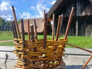 Atelier Vannerie sauvage au Château à Motte