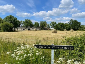 Vue exterieure, Logis du chateau rouge