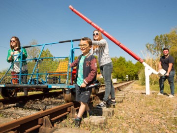 VELO RAIL Zoos et sites de loisirs pour enfants France Pays de