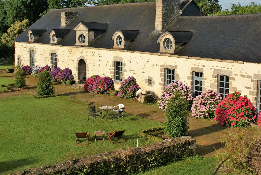 CHAMBRE D'HOTES AU CHATEAU DE LA CHASSE-GUERRE: Chambres D'Hôtes France ...