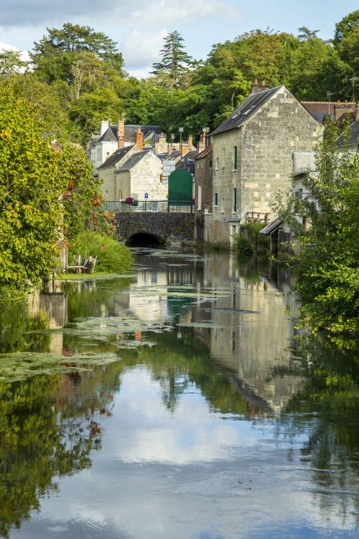  LA CHARTRE SUR LE LOIR  PATRIMOINE ET BORD DU LOIR  A 