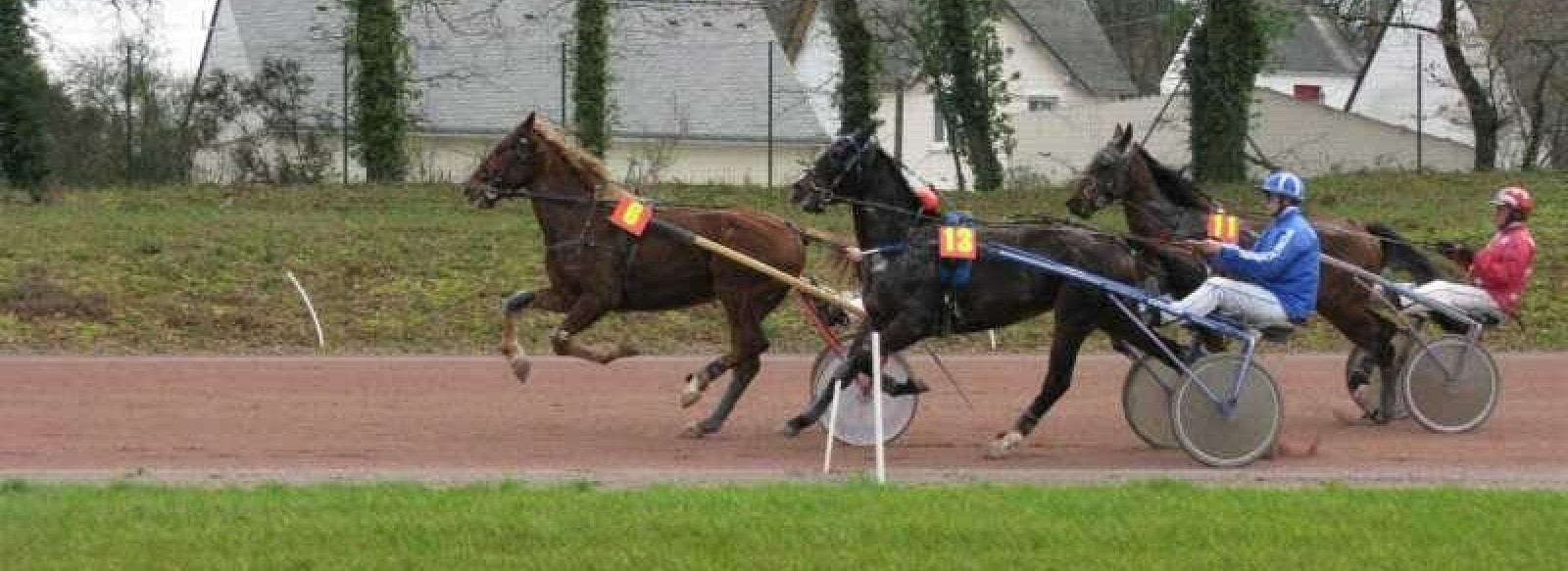 Courses hippiques a Pont-Chateau