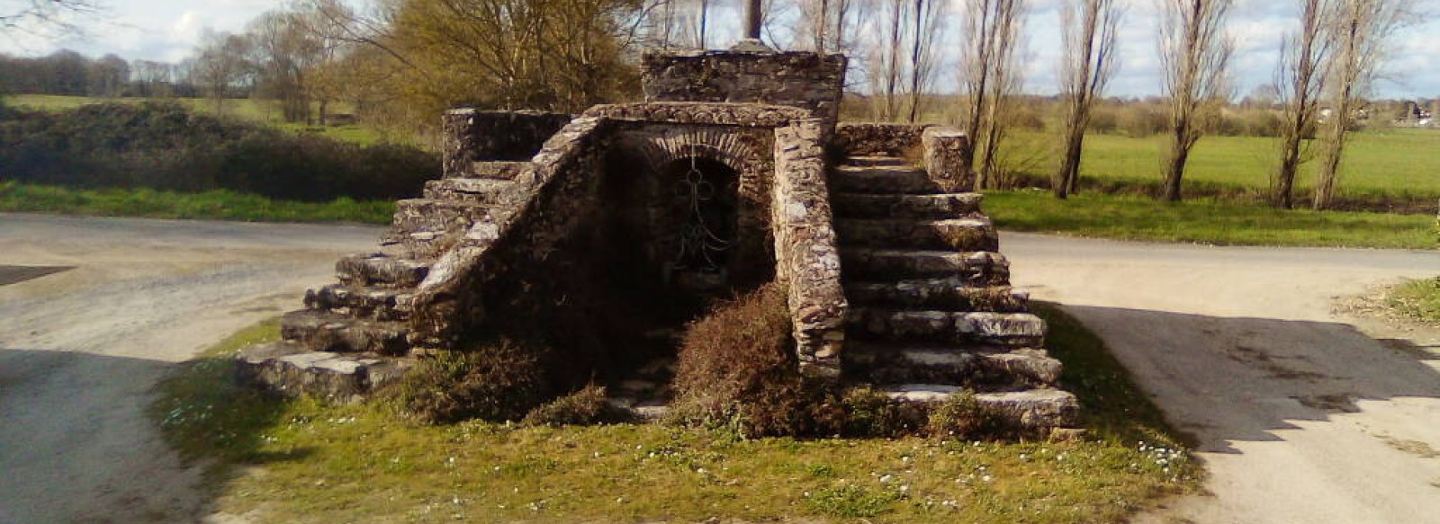 Visite commentee du village de Buzon et de son calvaire