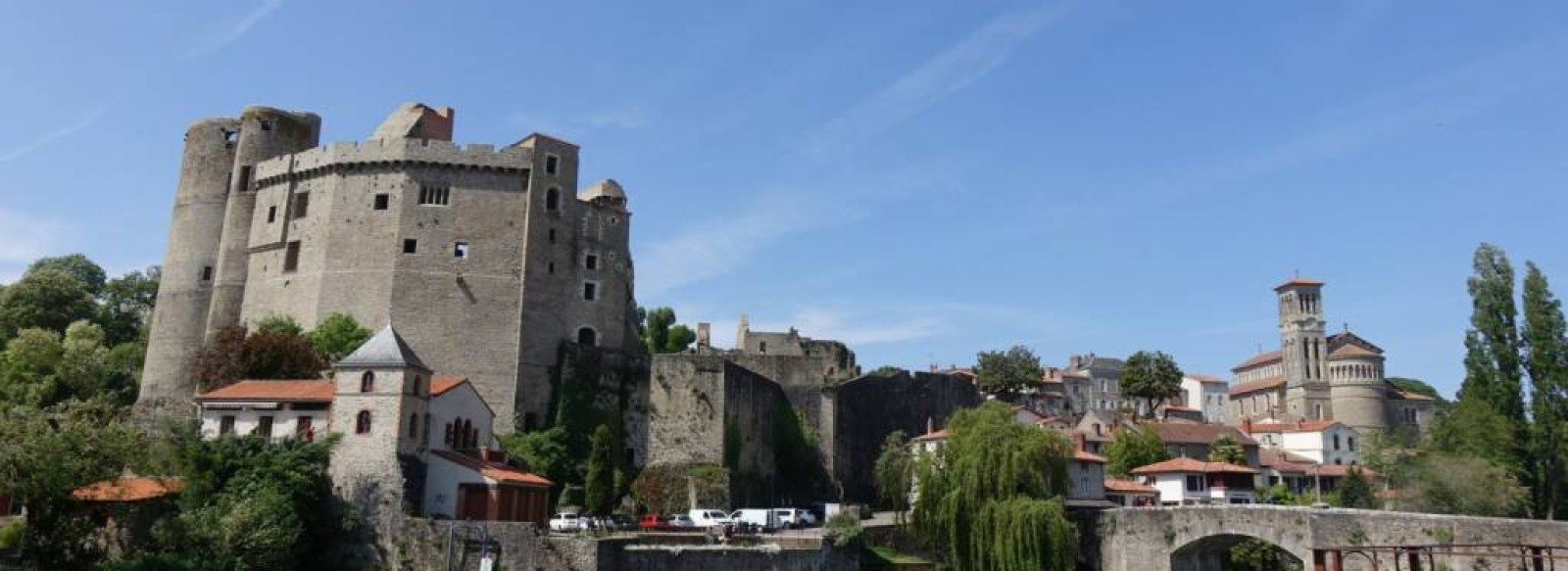 Visite guidee les essentiels de Clisson