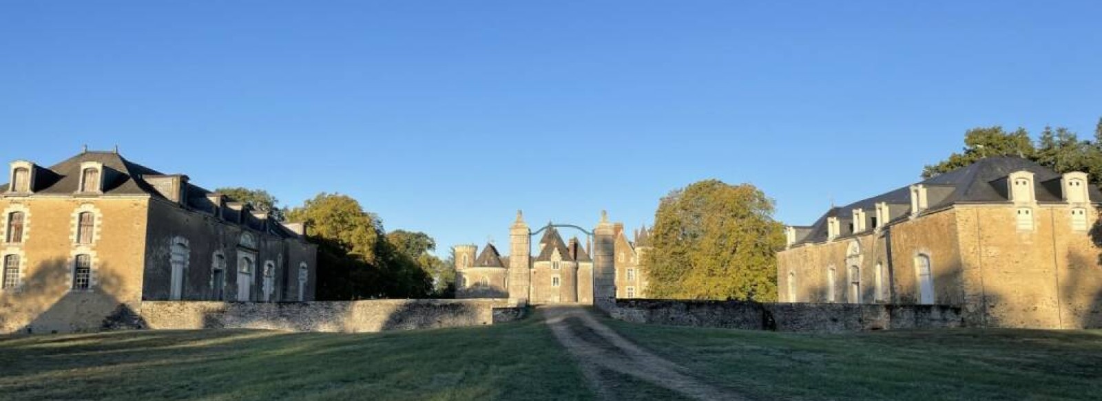 Decouverte du chateau de Bourmont a Freigne