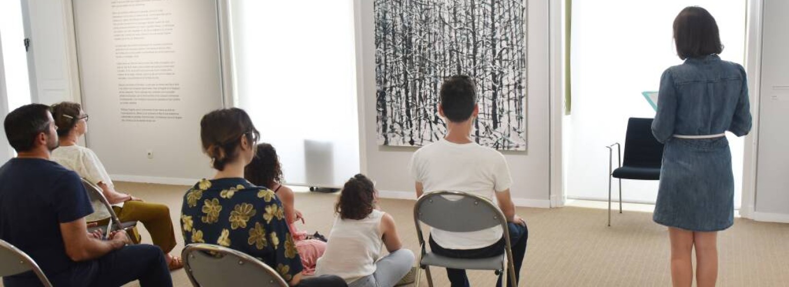 Seance de meditation au musee de Tesse