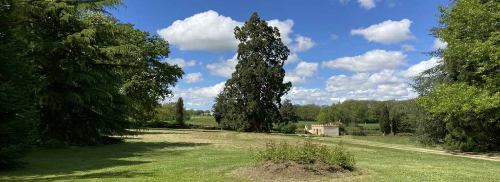 CONFERENCE - D'UN ART DANS LE PAYSAGE A UN ART DU PAYSAGE : LA DIFFUSION DU STYLE PAYSAGER EN VENDEE AU XIXE SIECLE