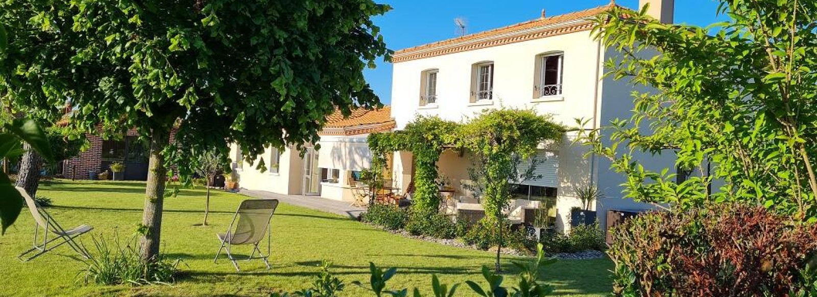 CHAMBRES D'HOTES ENTRE LOIRE ET VIGNOBLES