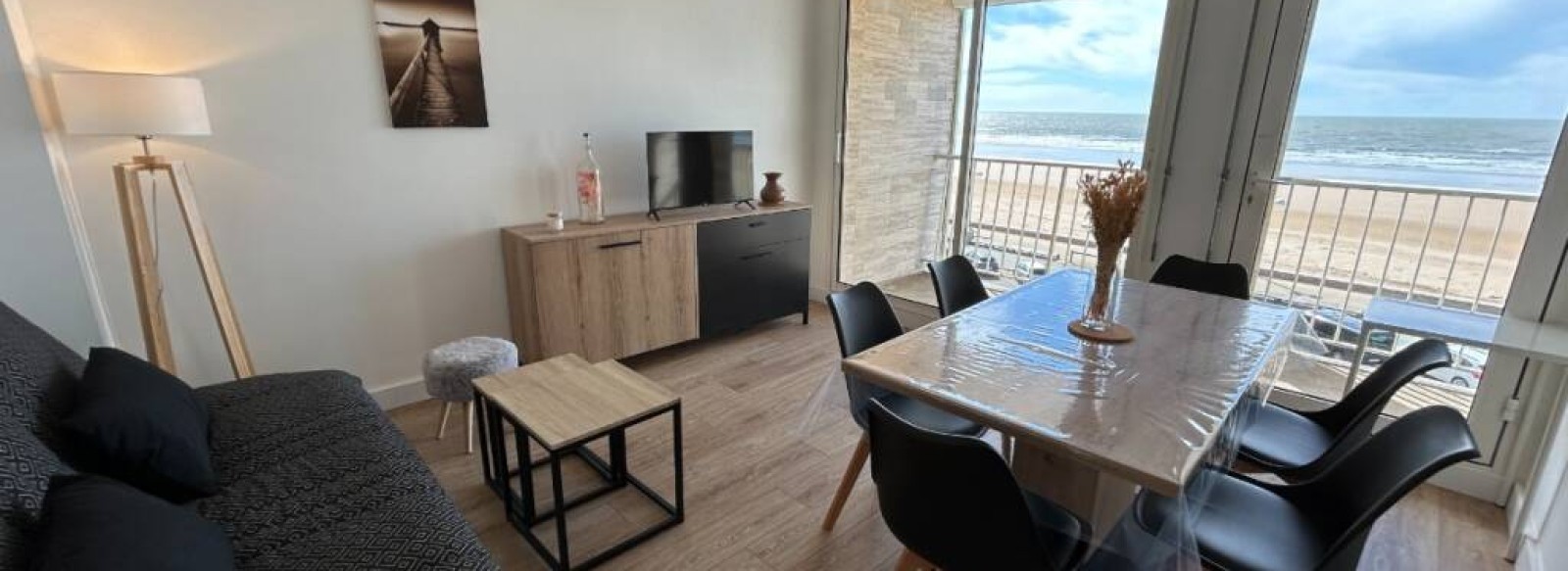 Appartement sur l'Esplanade de Saint Jean de Monts avec vue sur l'Ocean, en Vendee