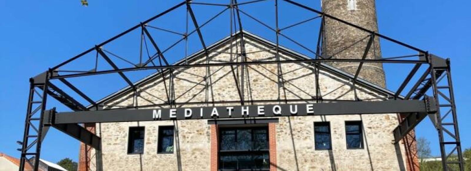 Mediatheque Victor-Jara