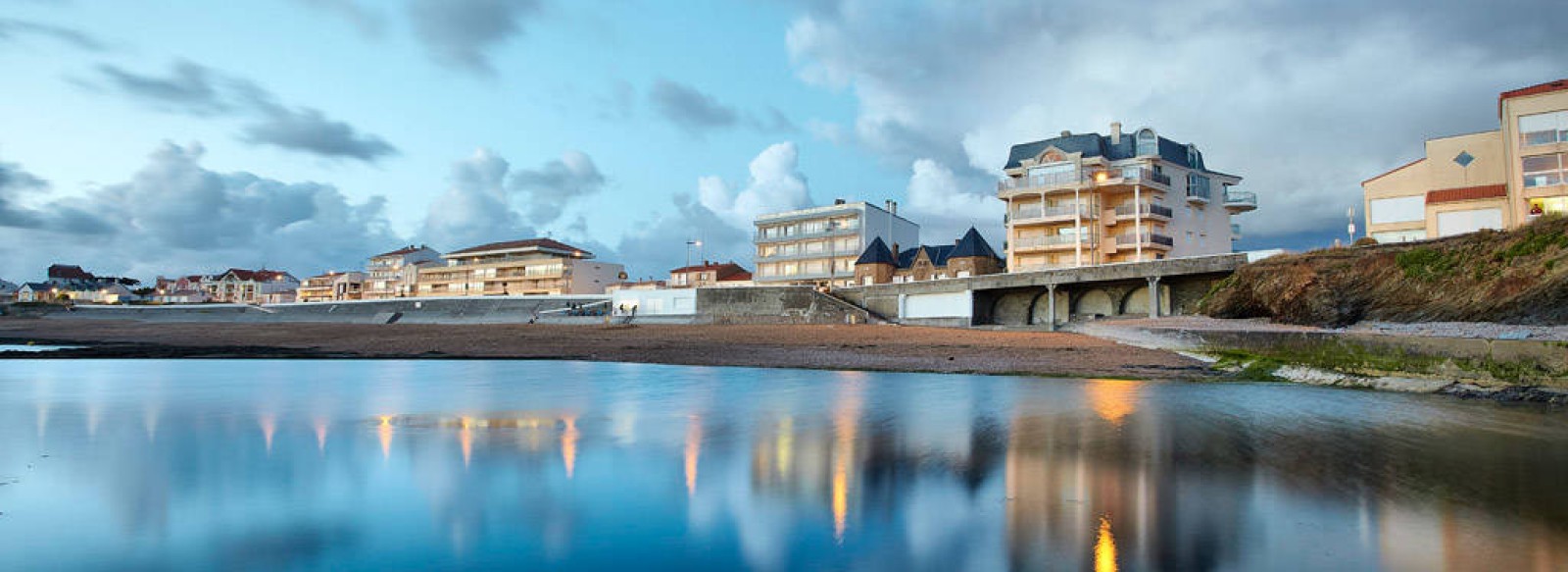 PLAGE DES CINQ PINEAUX