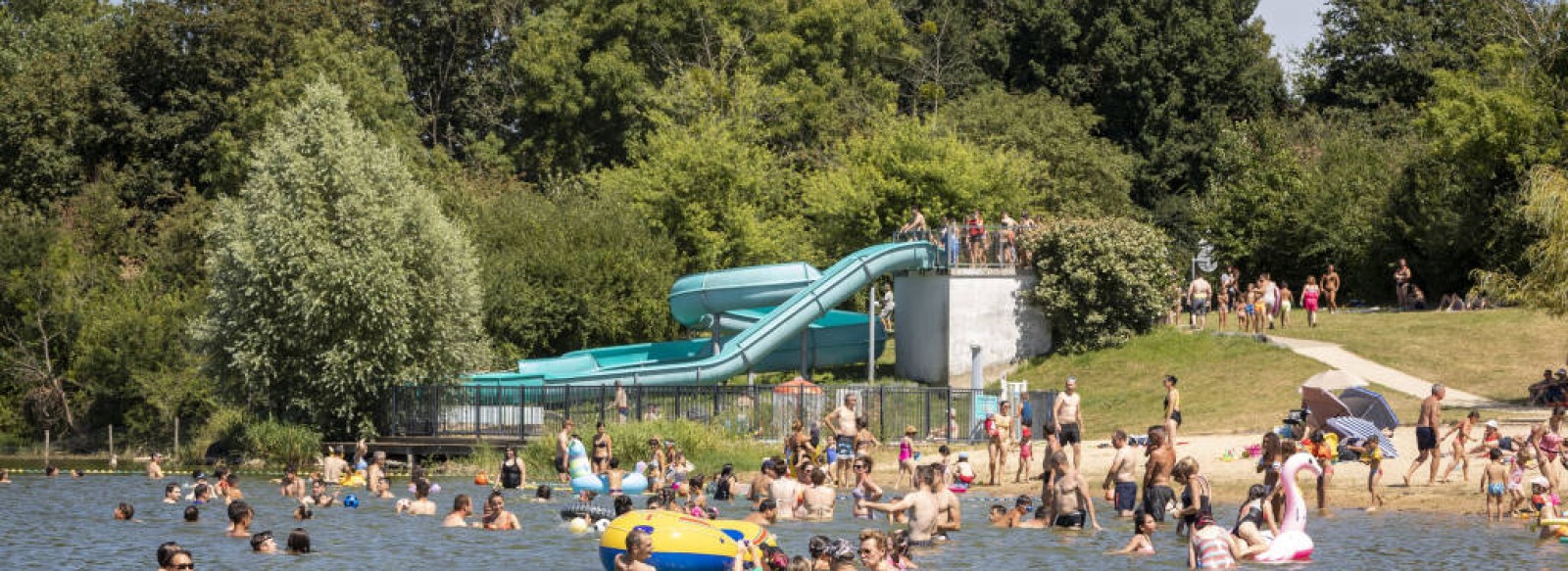 Aire De Pique Nique Lespace De Loisirs Loisirs Pour Jeunes France Pays De La Loire 