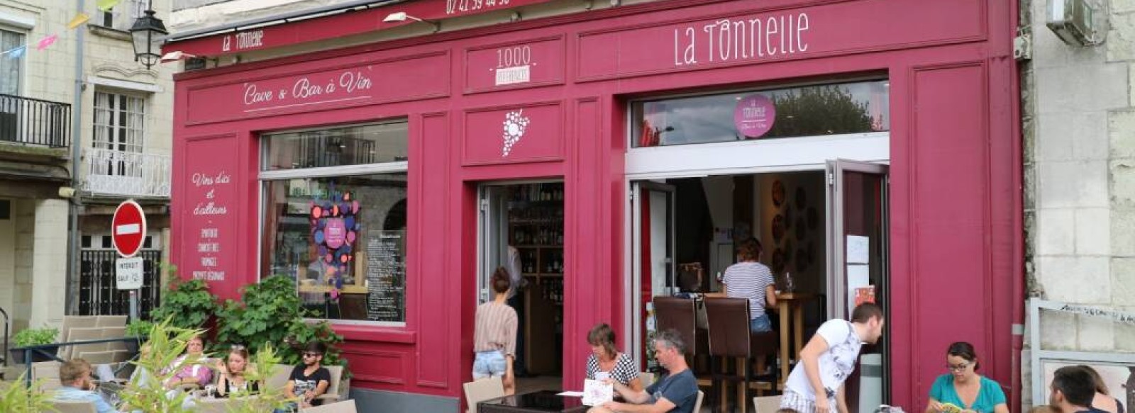 La Tonnelle Bar a vins