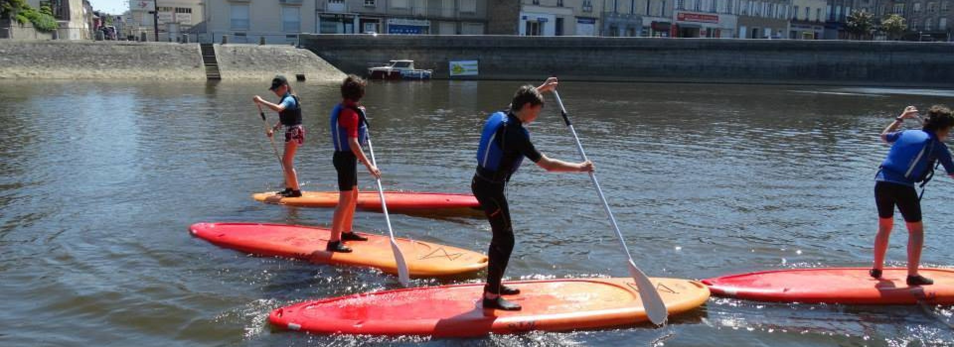 canoe-kayak laval: autour de l'eau france, pays de la loire